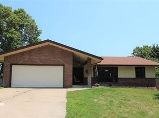 902 N 18th St, Norfolk, NE 68701