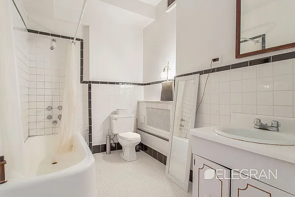 Rented by (Legacy) Elegran | media 4