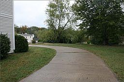 4th image of 610 Glenstone Springs Dr