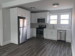 52 Thomas St Floor 2, Bloomfield, NJ 07003