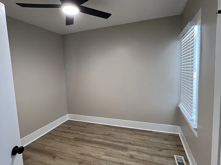 724 Custer St #1 — Photo 5
