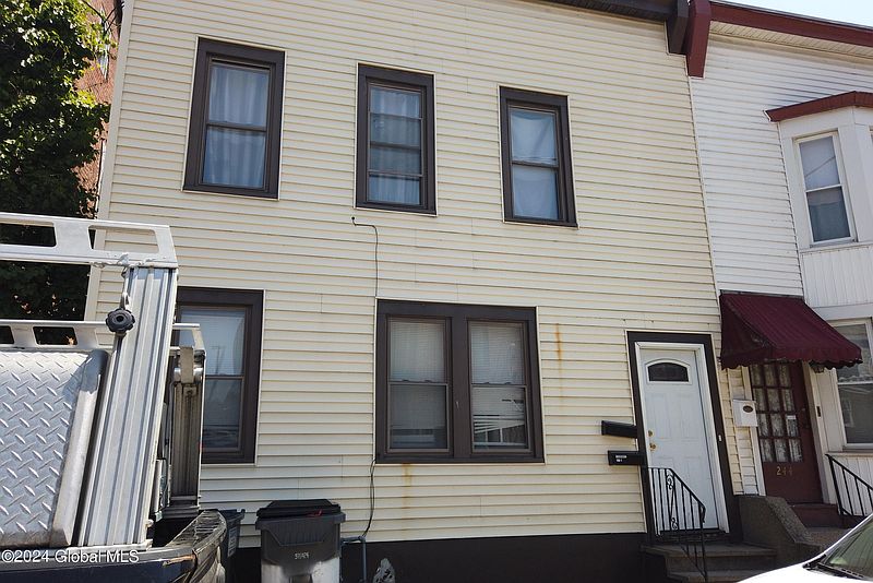 2nd image of 242 4th Street