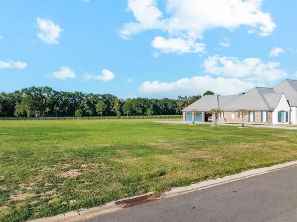 109 Cypress Ridge Rd, Broussard, LA 70518