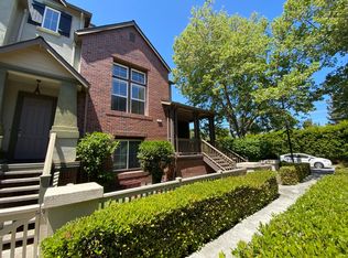 11 Wellington Ct, Mountain View, CA 94040