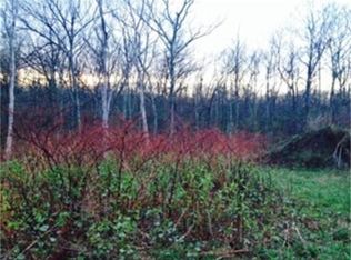 8 Autumn Ln, Leicester, MA 01524