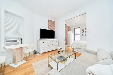 Rented by Living New York