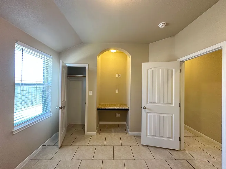 4601 Cambridge Dr — Photo 21