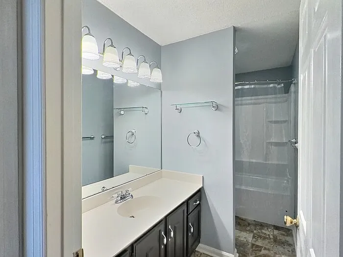 1515 E Franklin St #16 — Photo 5