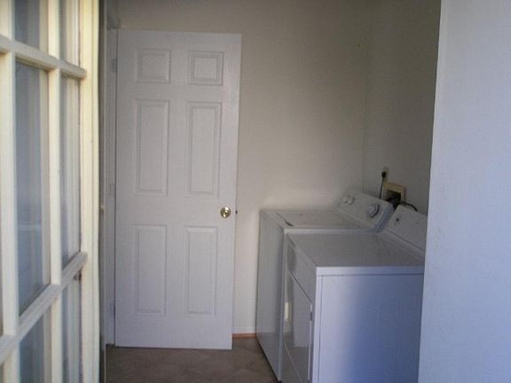 5th image of 51 Briarwood Dr