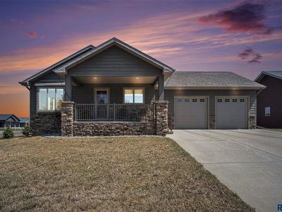 1126 N Division Ave #2, Madison, SD, 57042