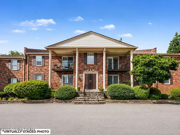 621 Logsdon Ct, Douglass Hills, KY 40243