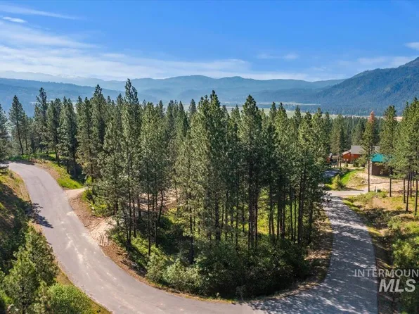 53 Summerwind Dr, Garden Valley, ID 83622