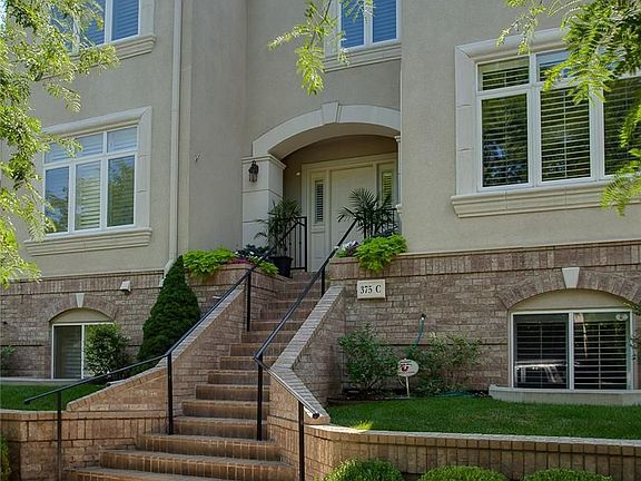 4th image of 375 N Josephine St