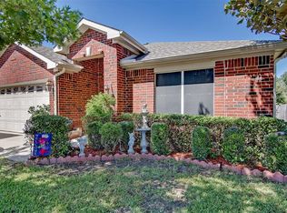 6737 Geyser Trl, Watauga, TX 76137