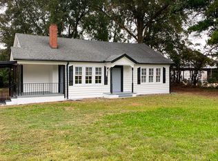 629 E McIntosh Rd, Griffin, GA 30223