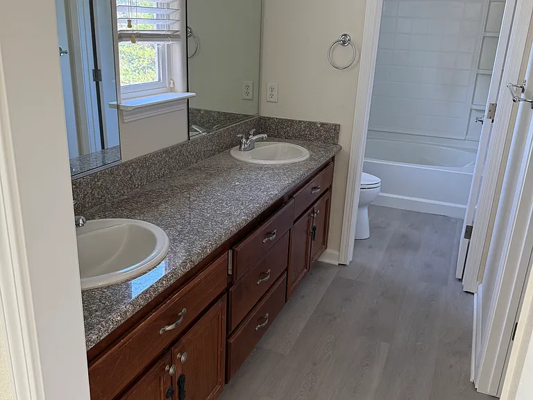 2090 Tuscany Way — Photo 7