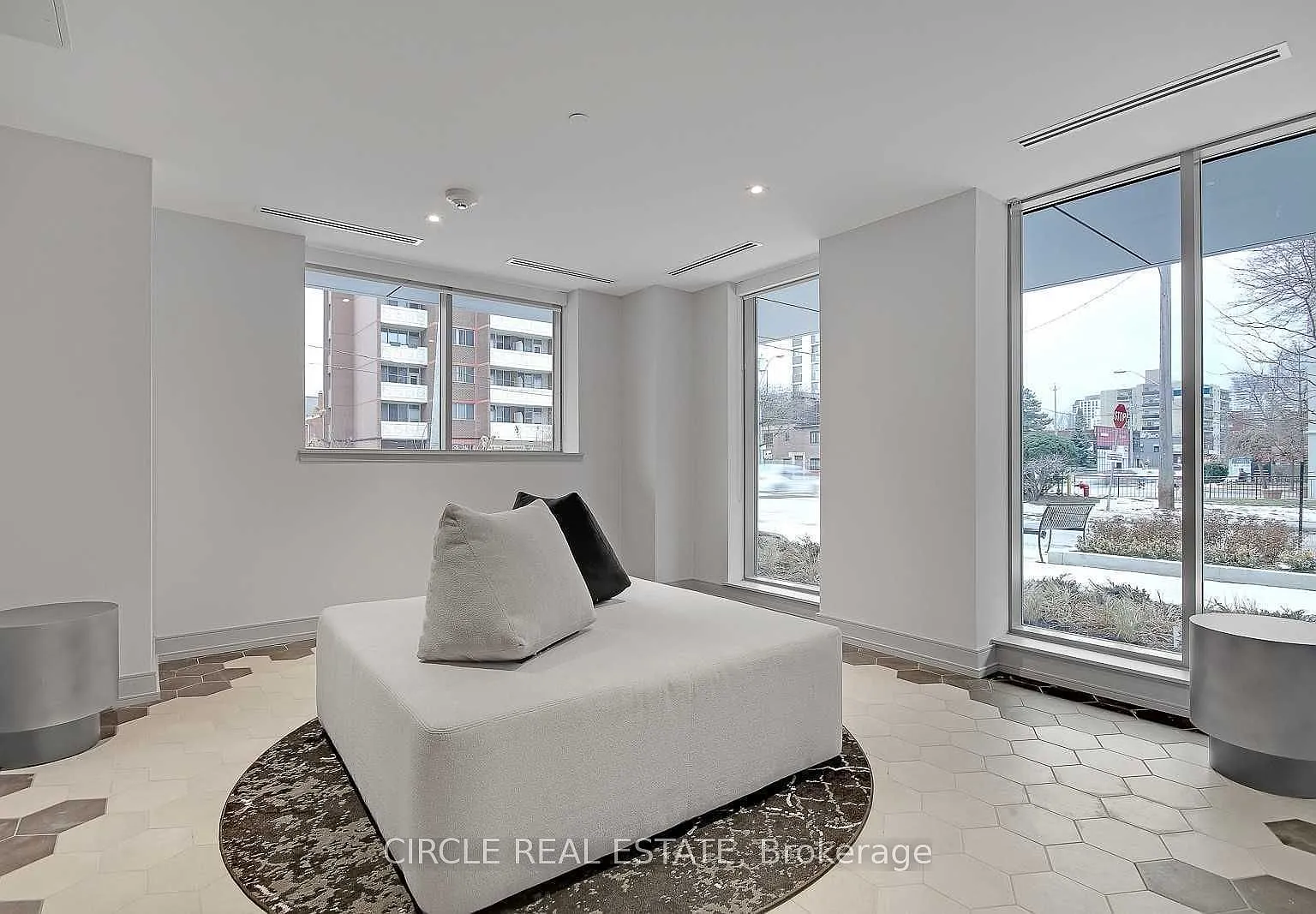 2 bed, $2,250 — Photo 2