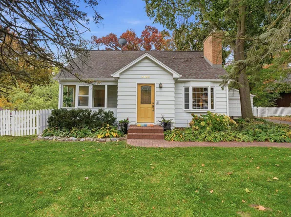 6509 Mendota Ave, Middleton, WI 53562