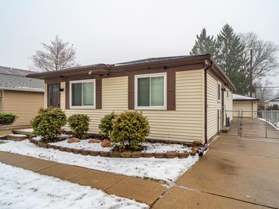 34839 John Hauk St, Westland, MI, 48185