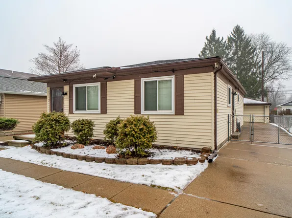 34839 John Hauk St, Westland, MI 48185