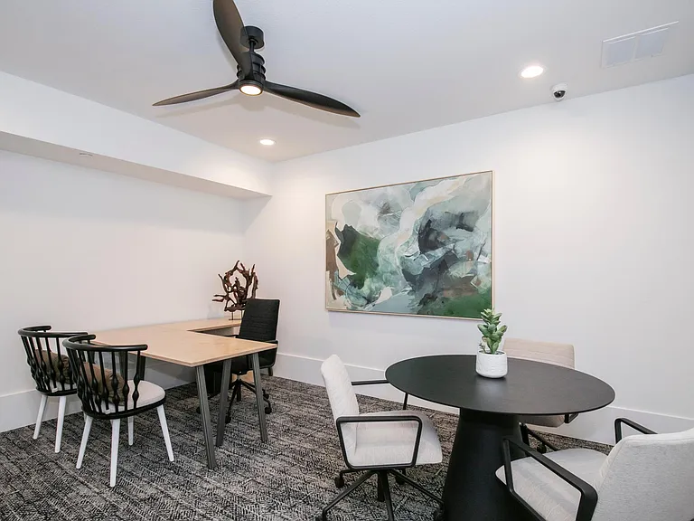 9123 Crescent Clover Dr — Photo 43