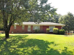 439 N Poplar St, Walhalla, SC 29691