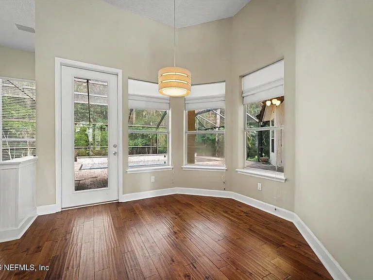 337 S Mill View Way — Photo 18