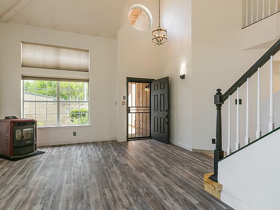 3rd image of 6716 Mesa Antigua Pl NW