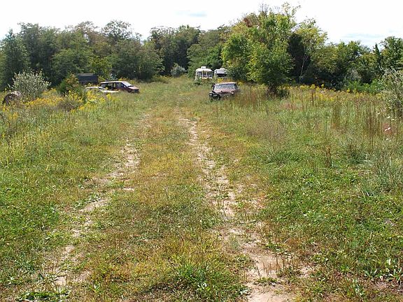 5th image of 1525 Highway 22 E