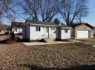 132 W Sacramento Ave, Wadena, IA 52169