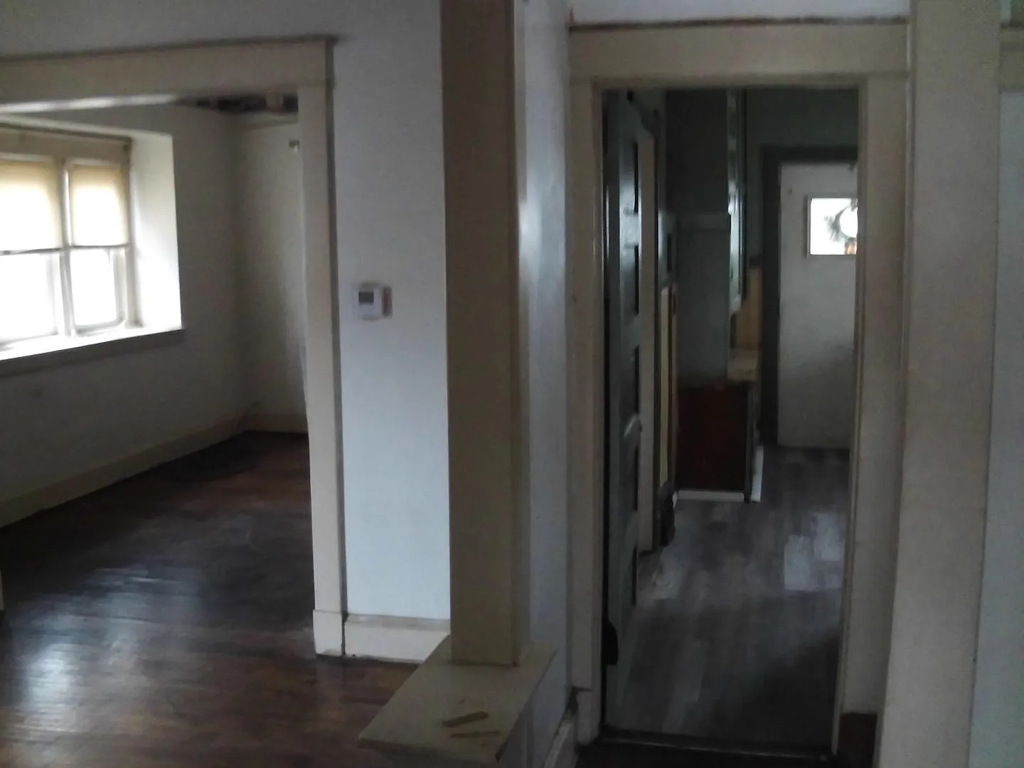 3 bed, 1.0 bath, 1301 sqft, $1,025 — Photo 3