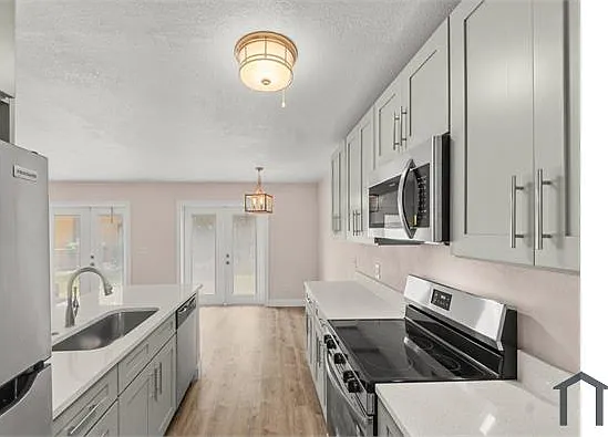 4065 46th Ln — Photo 8