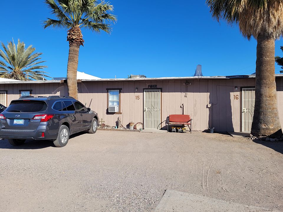 Alley access. Parking available for 2 vehicles.