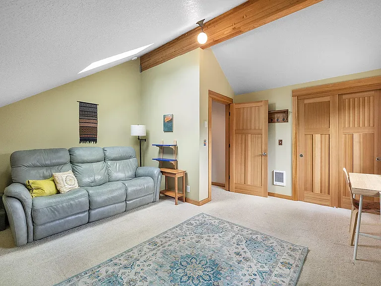 9180 Windward Ln — Photo 15