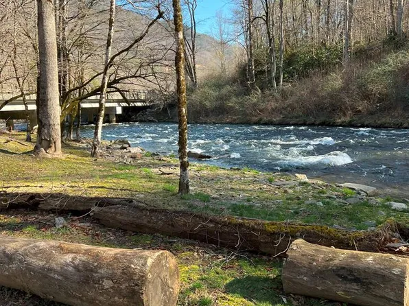 14 Mystic River Meadow Way, Topton, NC 28781