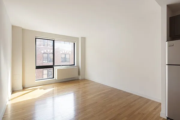 Rented by Douglas Elliman | media 17