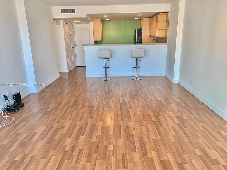 100 Bayview Dr #1930 — Photo 8