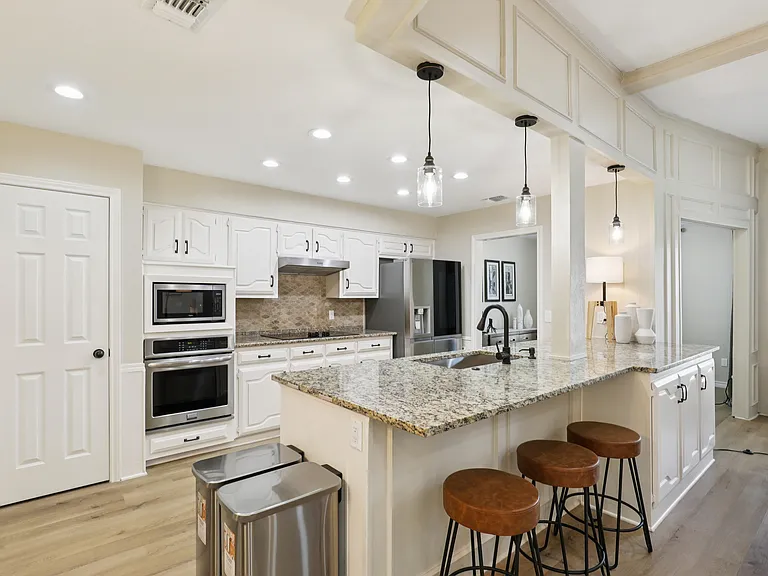 2732 Deep Valley Trl — Photo 6
