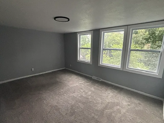1306 Caroline Ave — Photo 7