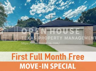 1070 Red Rock Canyon Dr, Katy, TX 77450