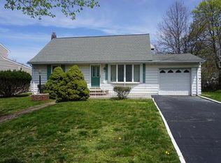 30 Longfellow Dr, Colonia, NJ 07067