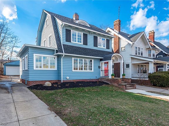 3rd image of 1472 Belle Ave