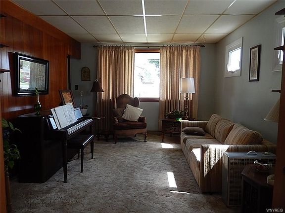 2nd image of 110 Shanley St