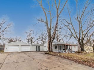 23106 Springbrook Dr, Farmington Hills, MI 48336