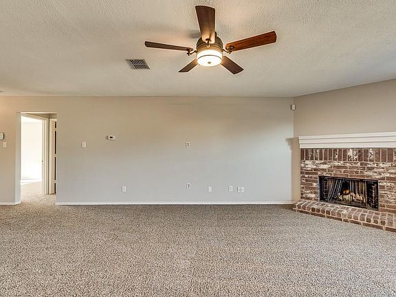 5th image of 1302 Leeward Ln