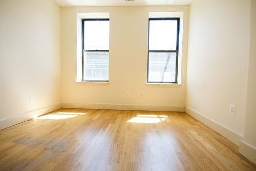 3rd image of 921 Broadway #2nd