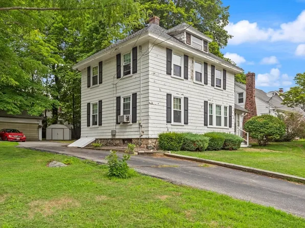 15 Willow St, Reading, MA 01867
