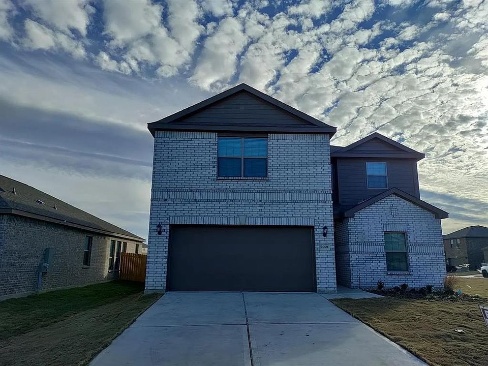 1st image of 2001 Sandalwood Way #2001