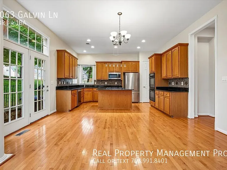 9063 Galvin Ln — Photo 8