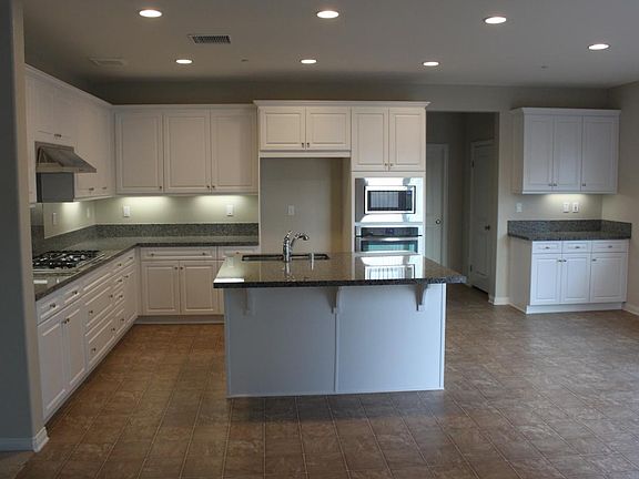 2nd image of 14659 Norfolk Ave